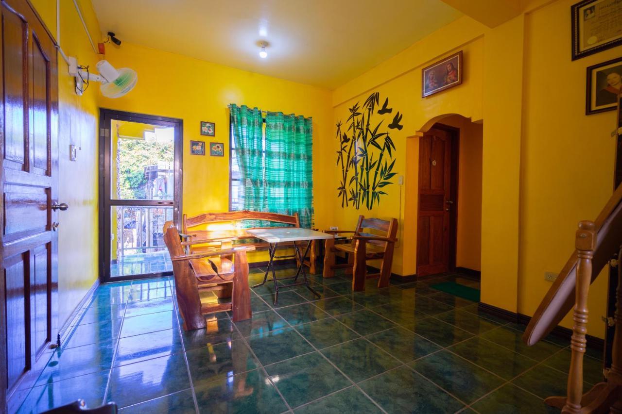 Joval Homestay Coron Exterior photo