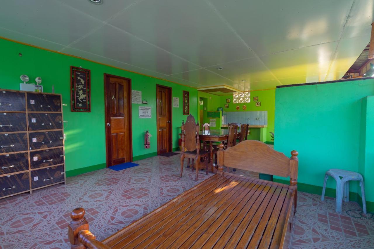 Joval Homestay Coron Exterior photo